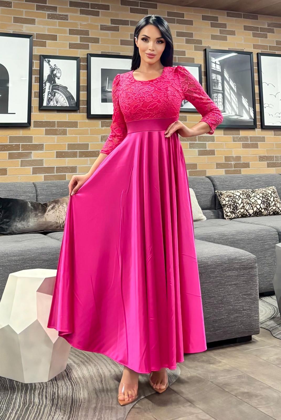 Long satin lace dress with pockets