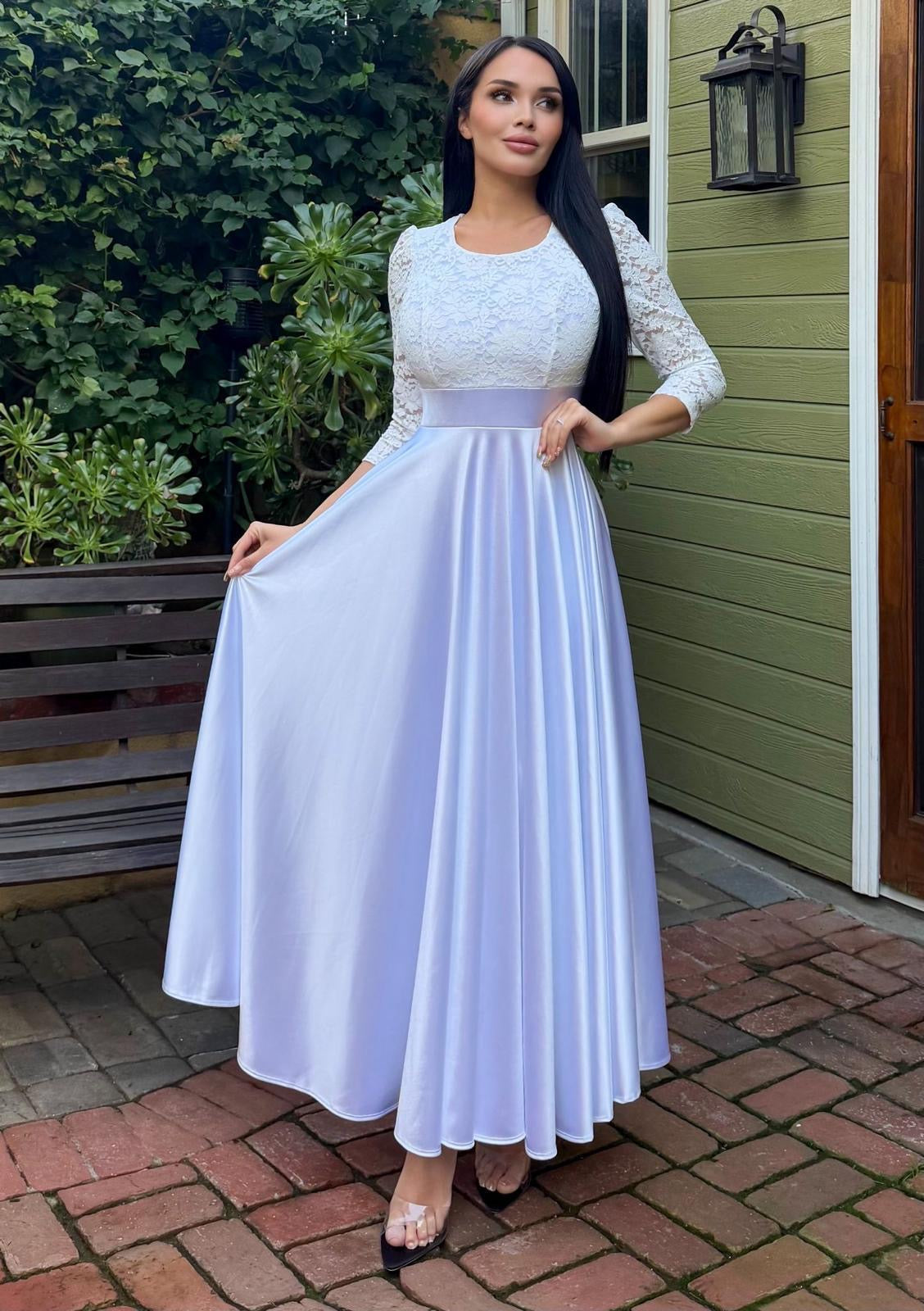 Long satin lace dress with pockets