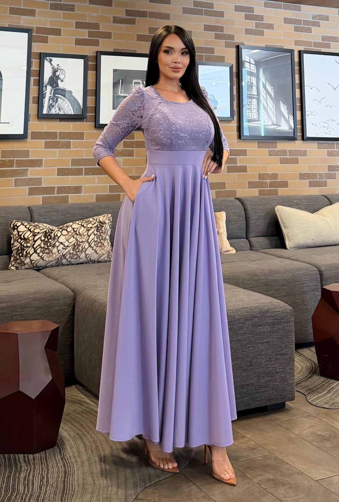 Long satin lace dress with pockets