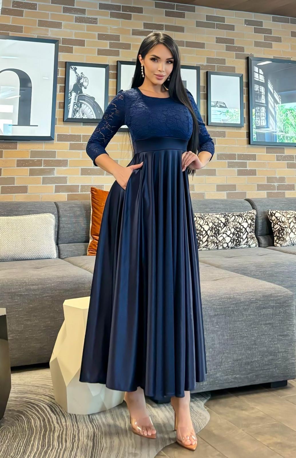 Long satin lace dress with pockets