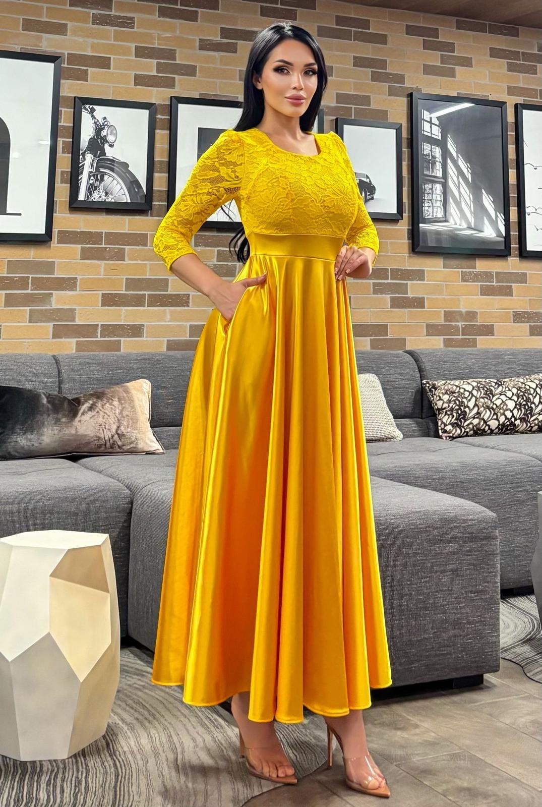 Long satin lace dress with pockets